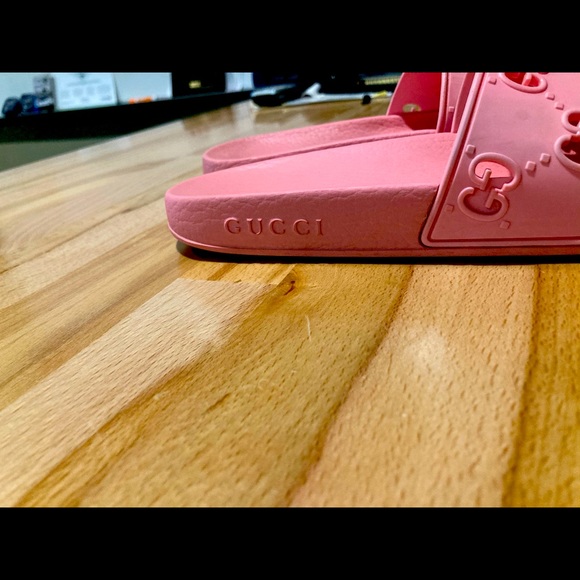 Gucci slides - Picture 2 of 3